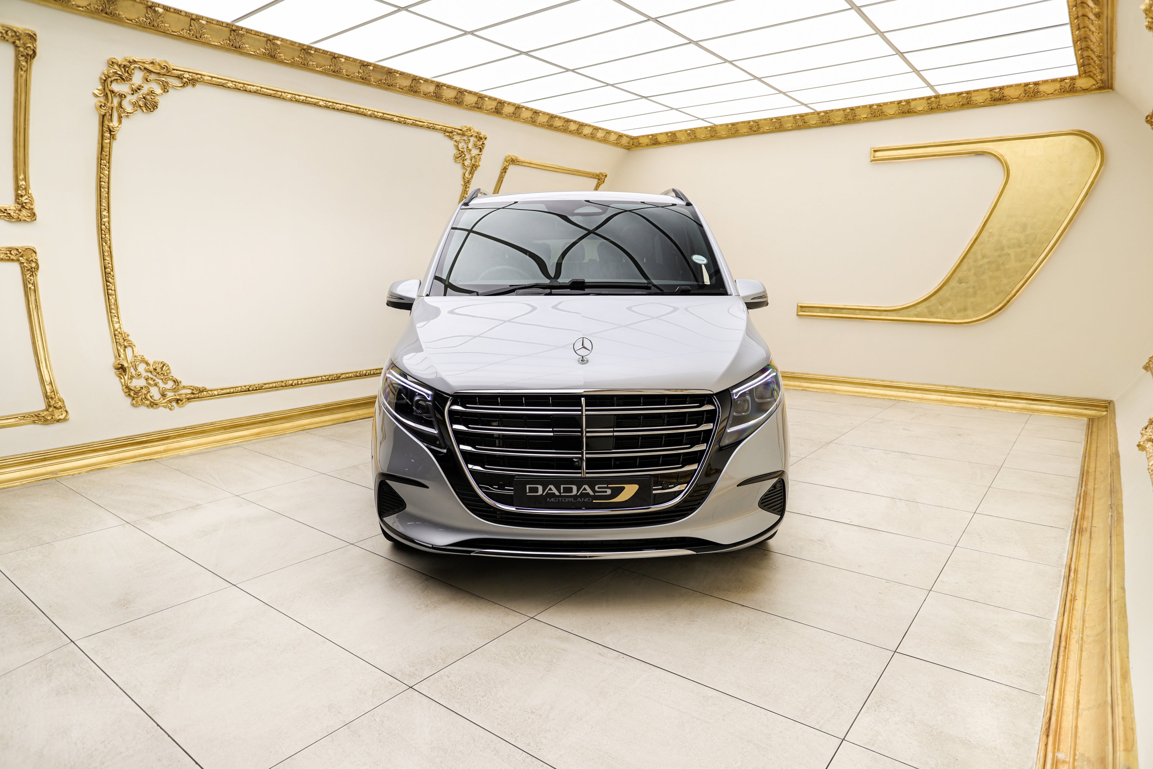 2026 Mercedes-Benz V300d Exclusive