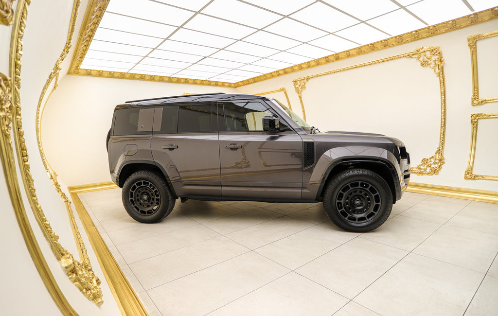 2025 Land Rover Defender 110 OCTA V8