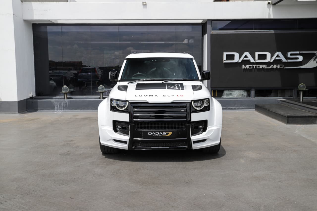 2024 Land Rover Defender 110 D250 SE