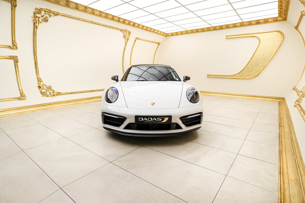 2022 Porsche 911 Carrera GTS (992)