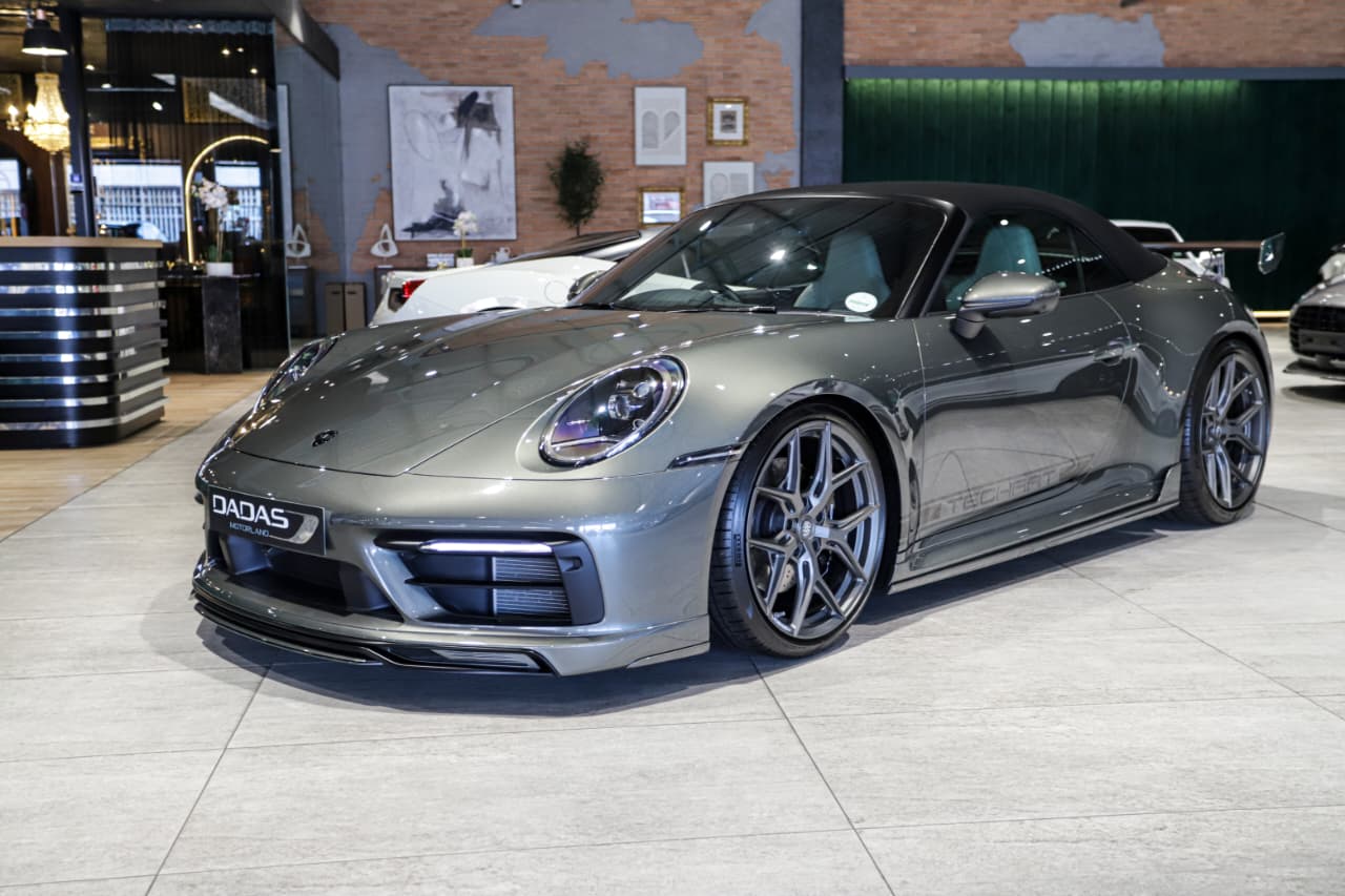 2020 Porsche 911 Carrera 4S Cabriolet