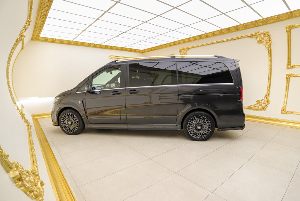 2025 Mercedes-Benz V300d Exclusive LUMMA CLR V