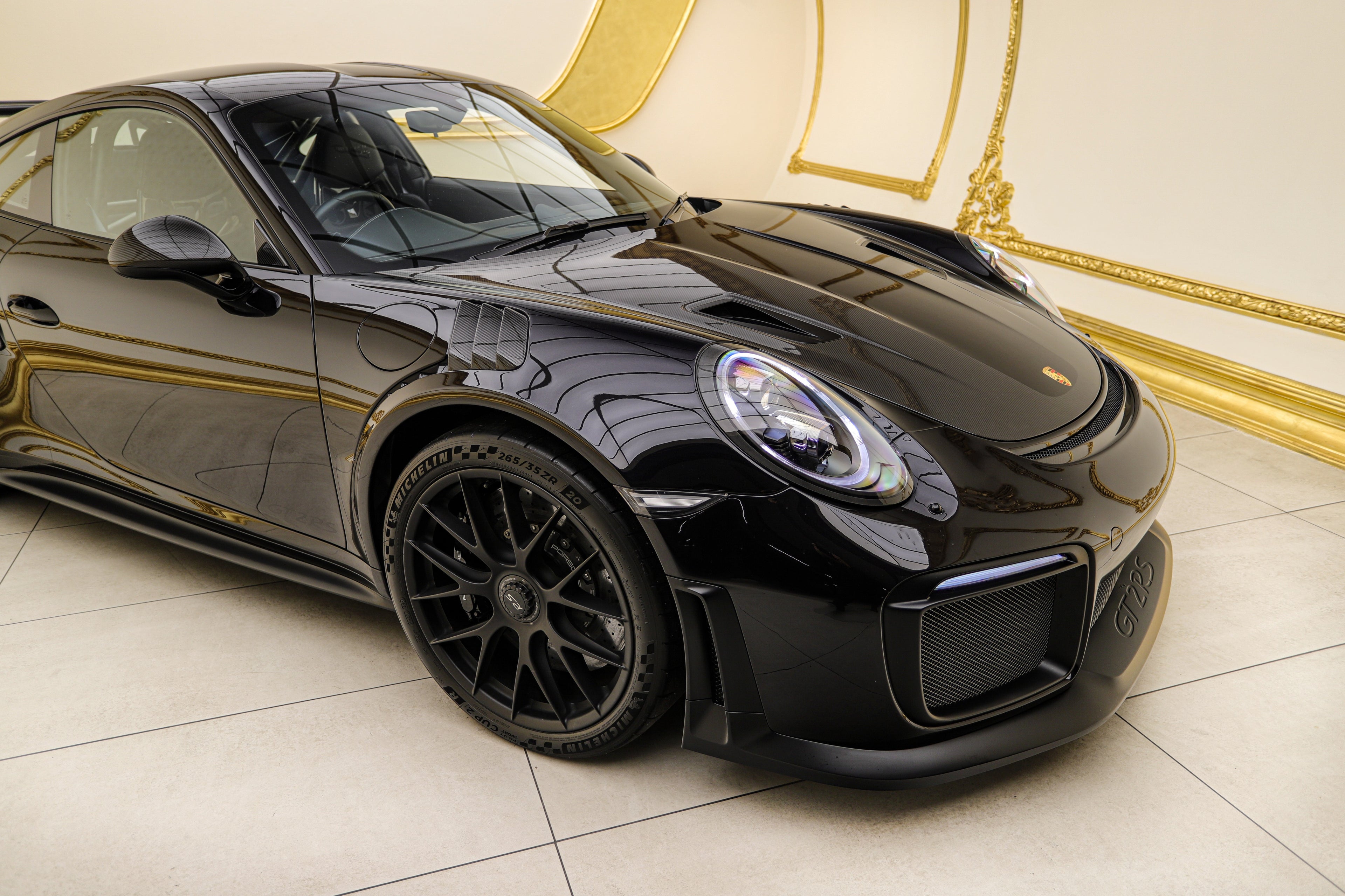 2019 Porsche 911 GT2 RS Weissach