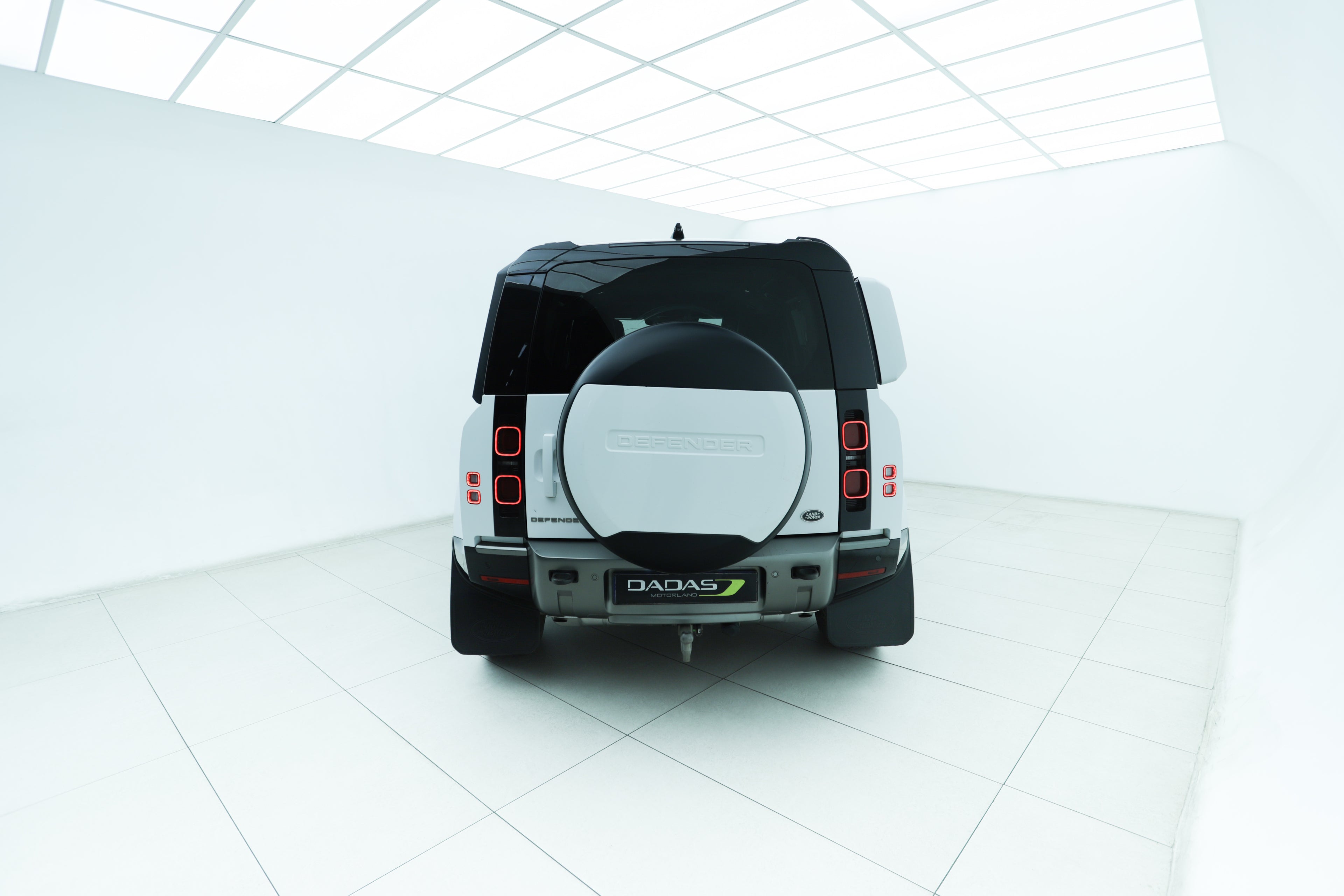 2022 Land Rover Defender 110 D240 HSE X-Dynamic