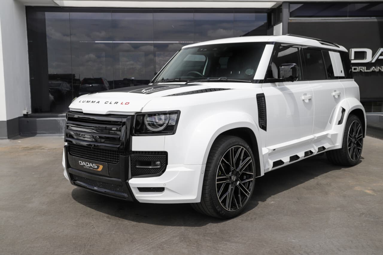 2024 Land Rover Defender 110 D250 SE