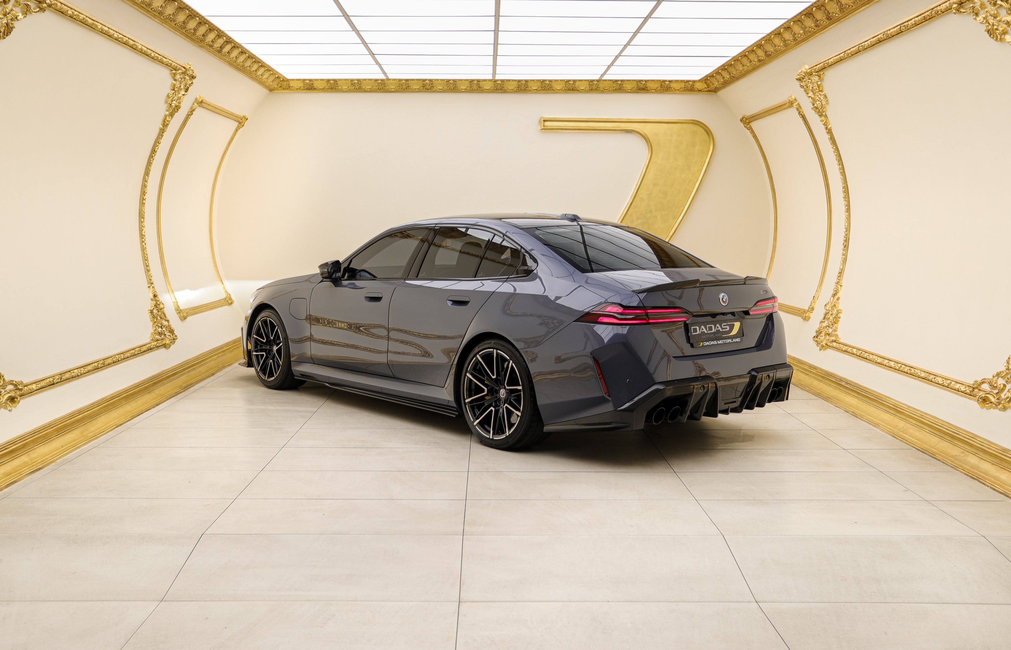 2024 BMW M5 (G90) M Hybrid