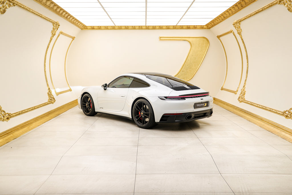 2022 Porsche 911 Carrera GTS (992)