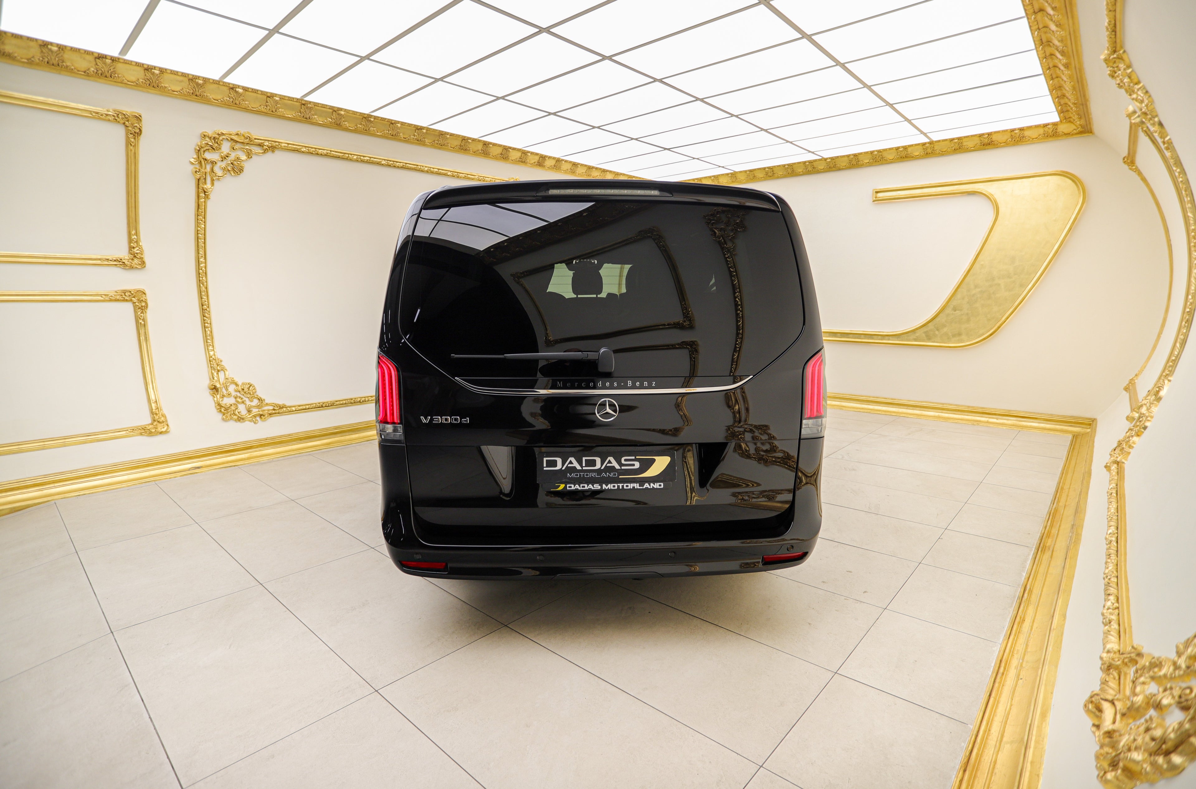 2026 Mercedes-Benz V300d Exclusive