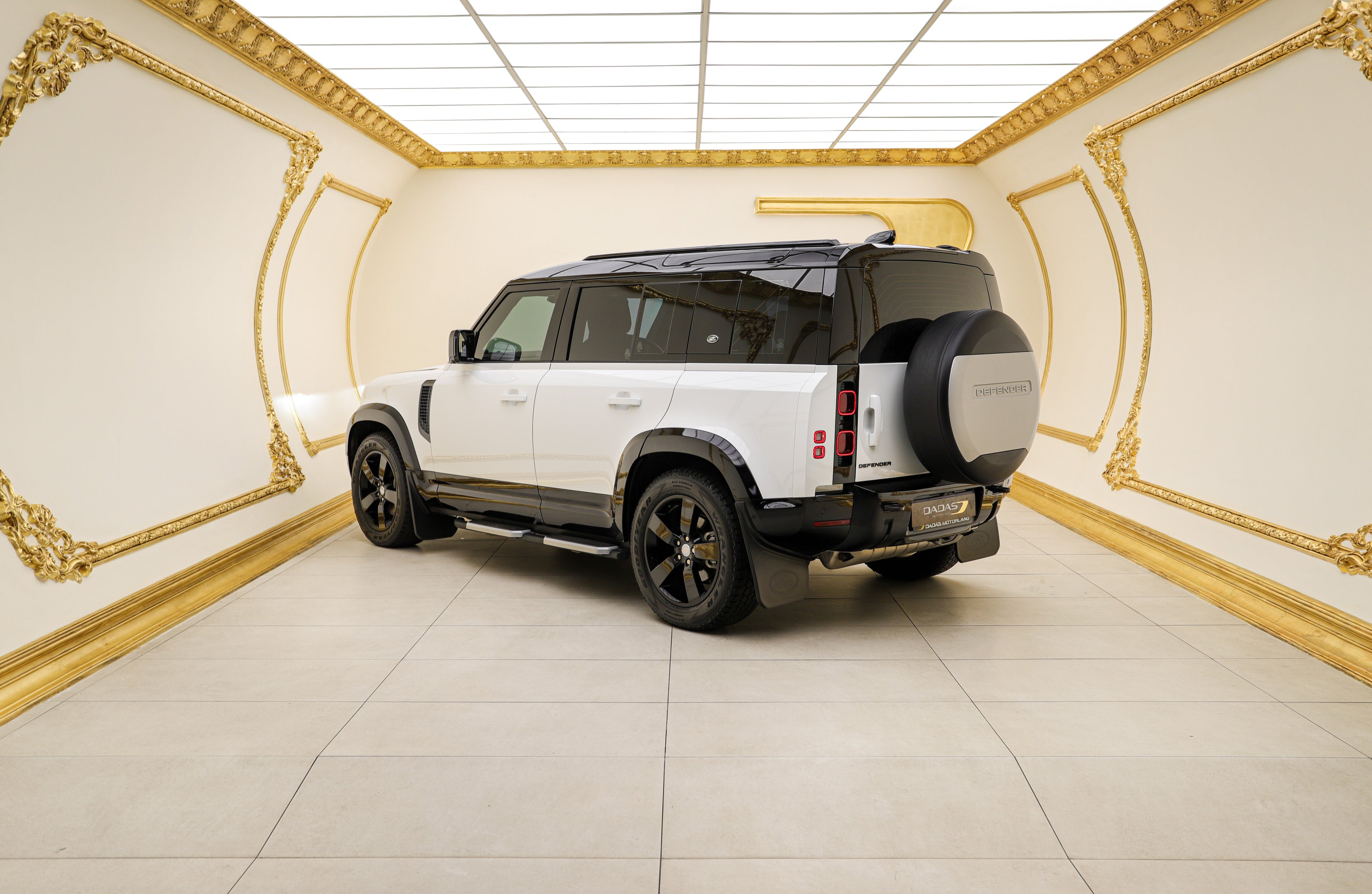 2022 Land Rover Defender 110 D240 HSE X-Dynamic
