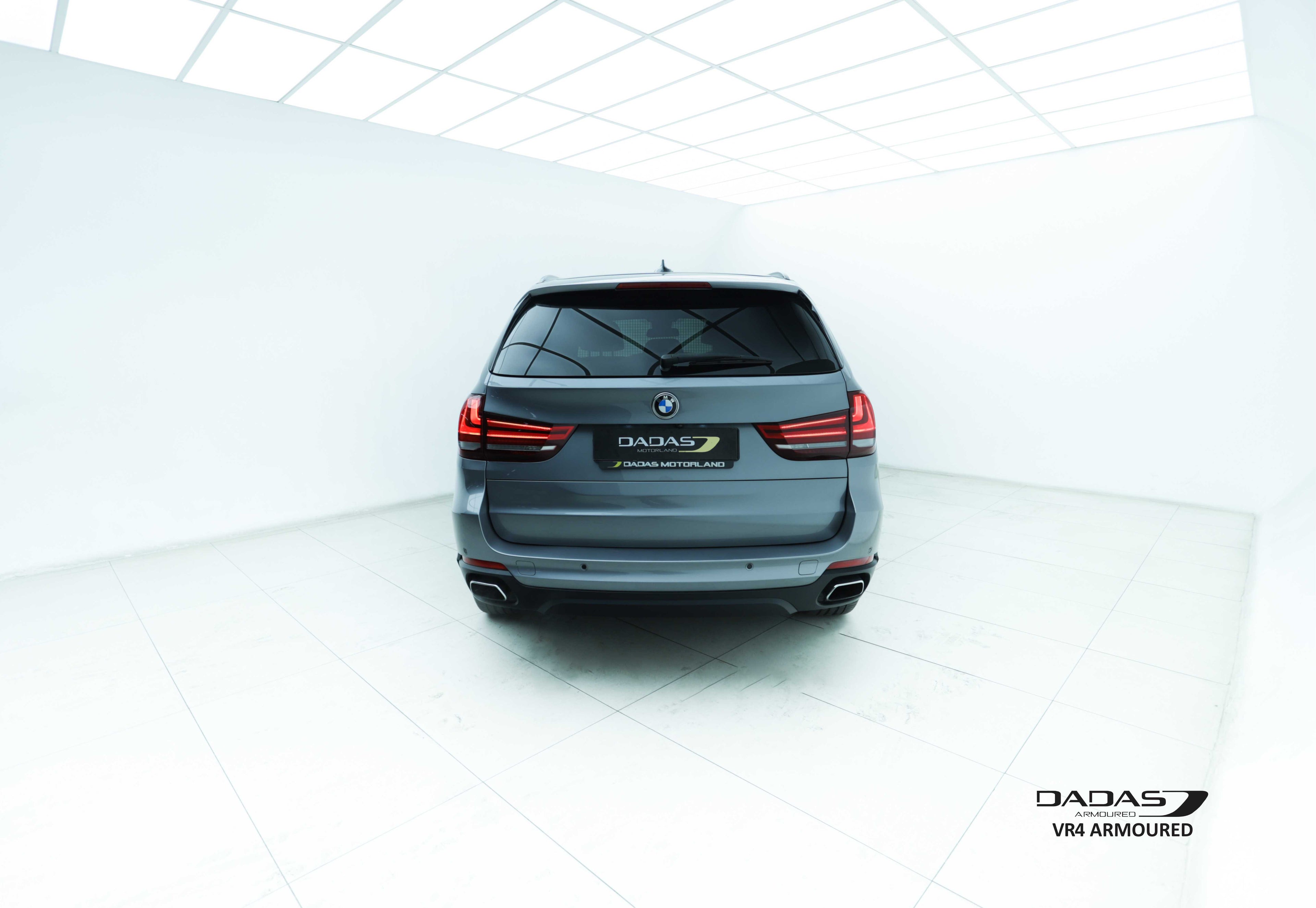 2021 BMW X5 M50i xDrive Security (F15) - VR4