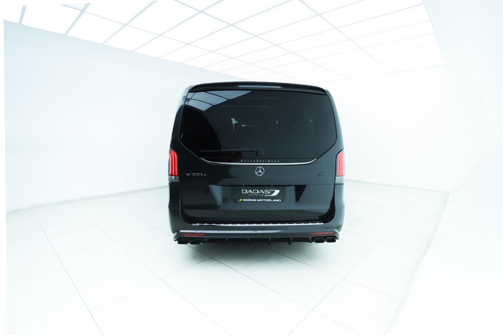 2025 Mercedes-Benz V300d Exclusive LUMMA CLR V