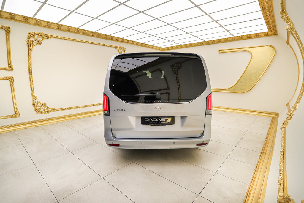 2026 Mercedes-Benz V300d Exclusive