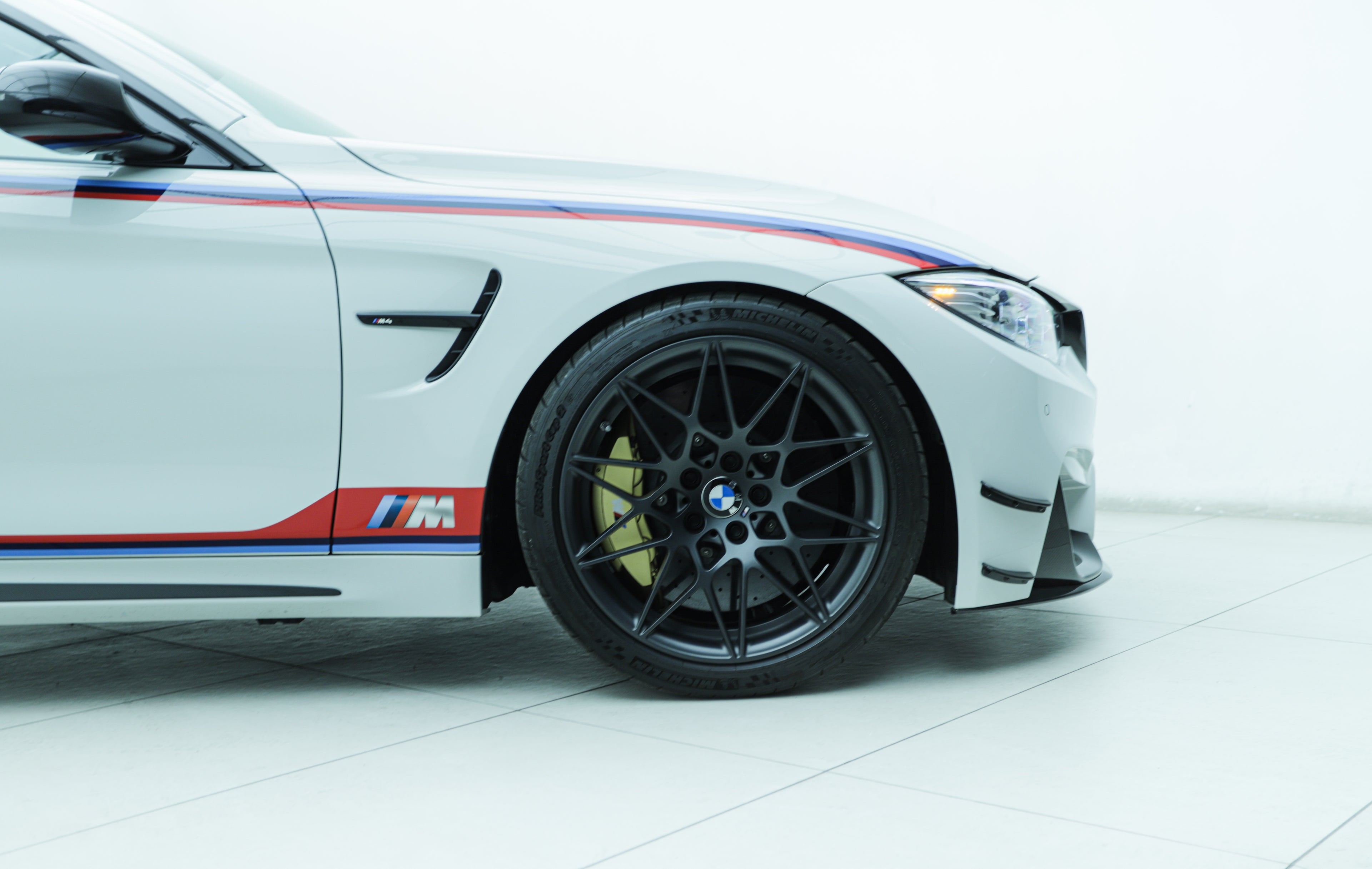 2017 BMW M4 DTM Champion Edition