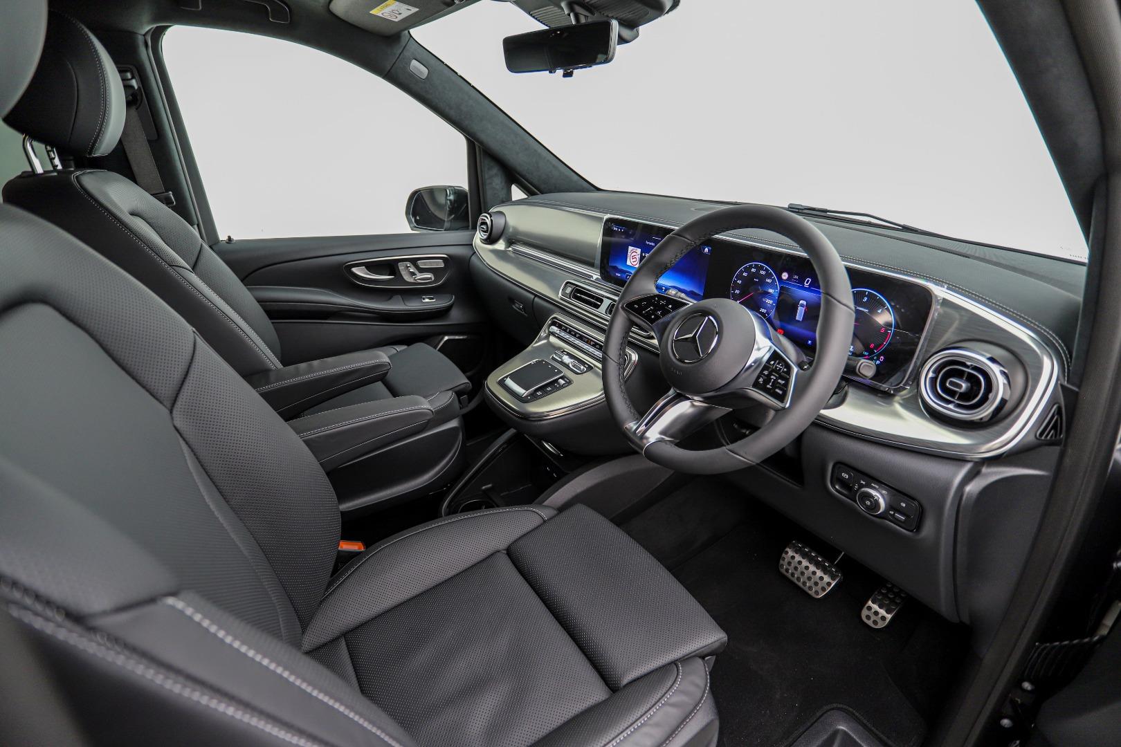 2025 Mercedes-Benz V300d Exclusive LUMMA CLR V