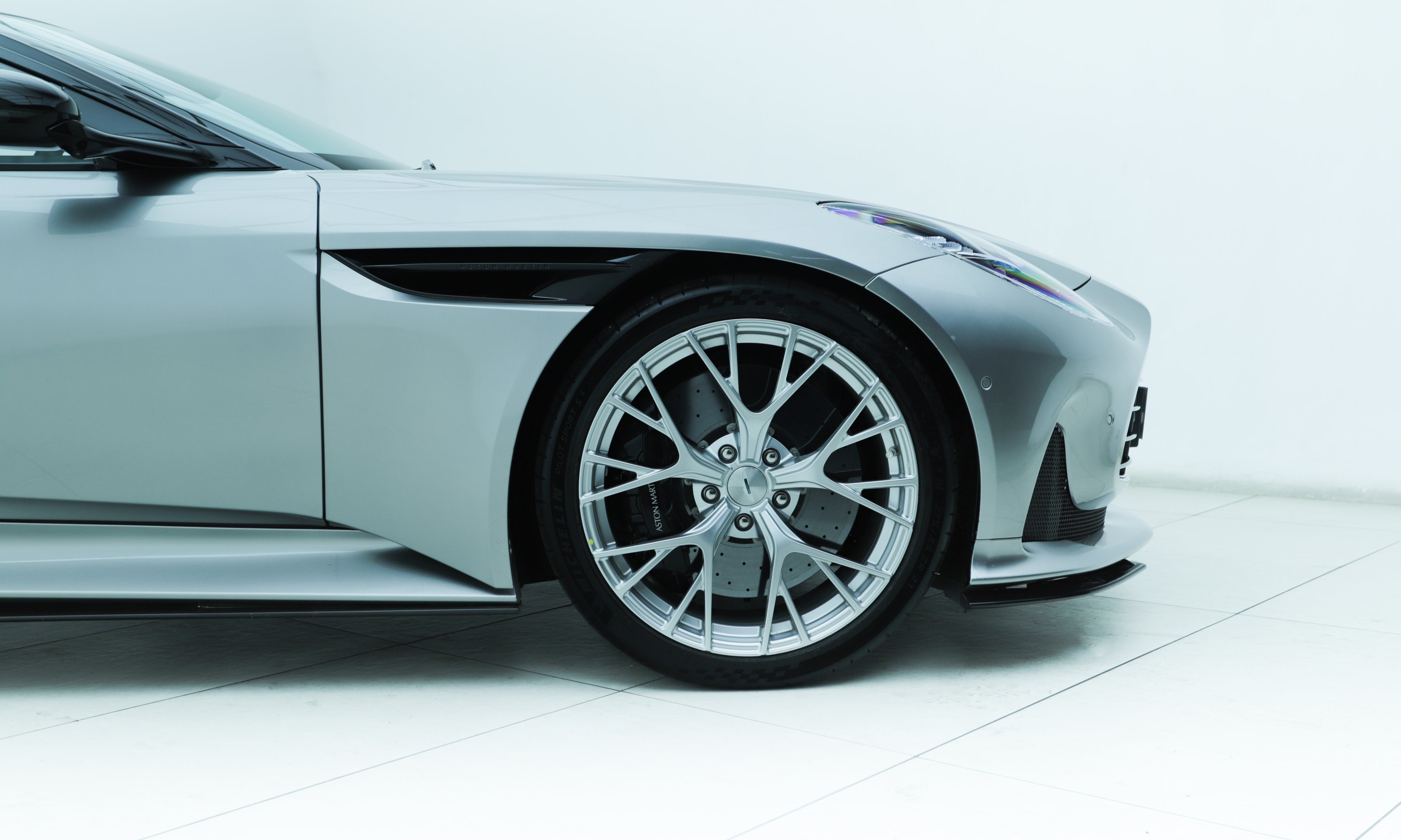 2026 Aston Martin DB12 V8 Coupe