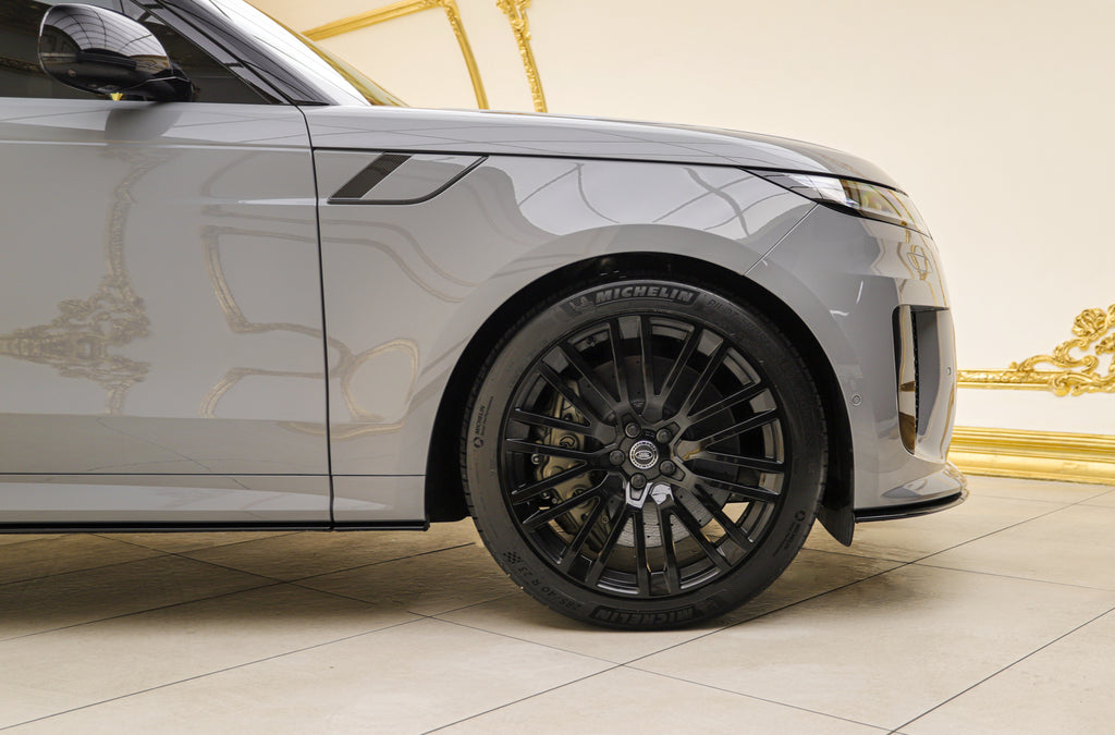 2025 Range Rover Sport SV Edition Two (P635)