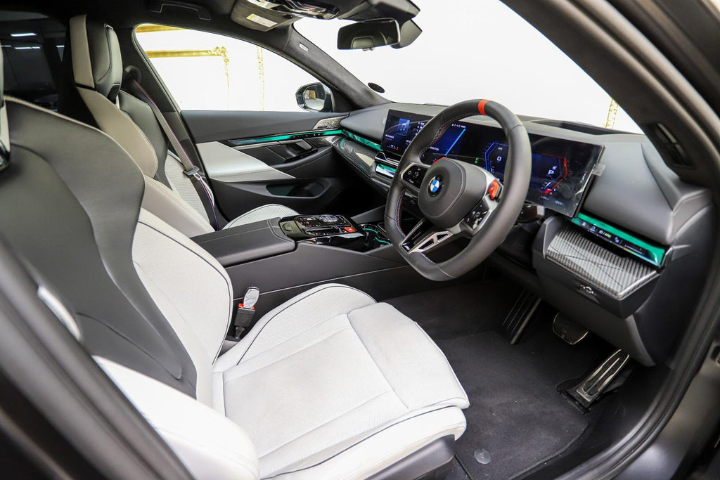 2025 BMW M5 (G90)