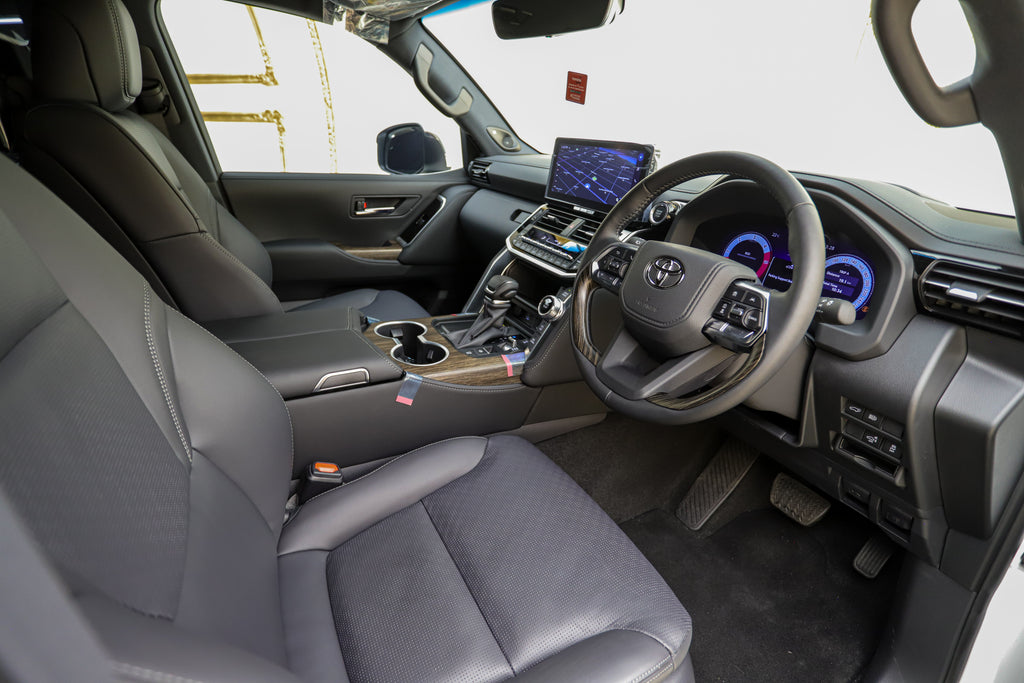 2026 Land Cruiser LC300 3.3d ZX