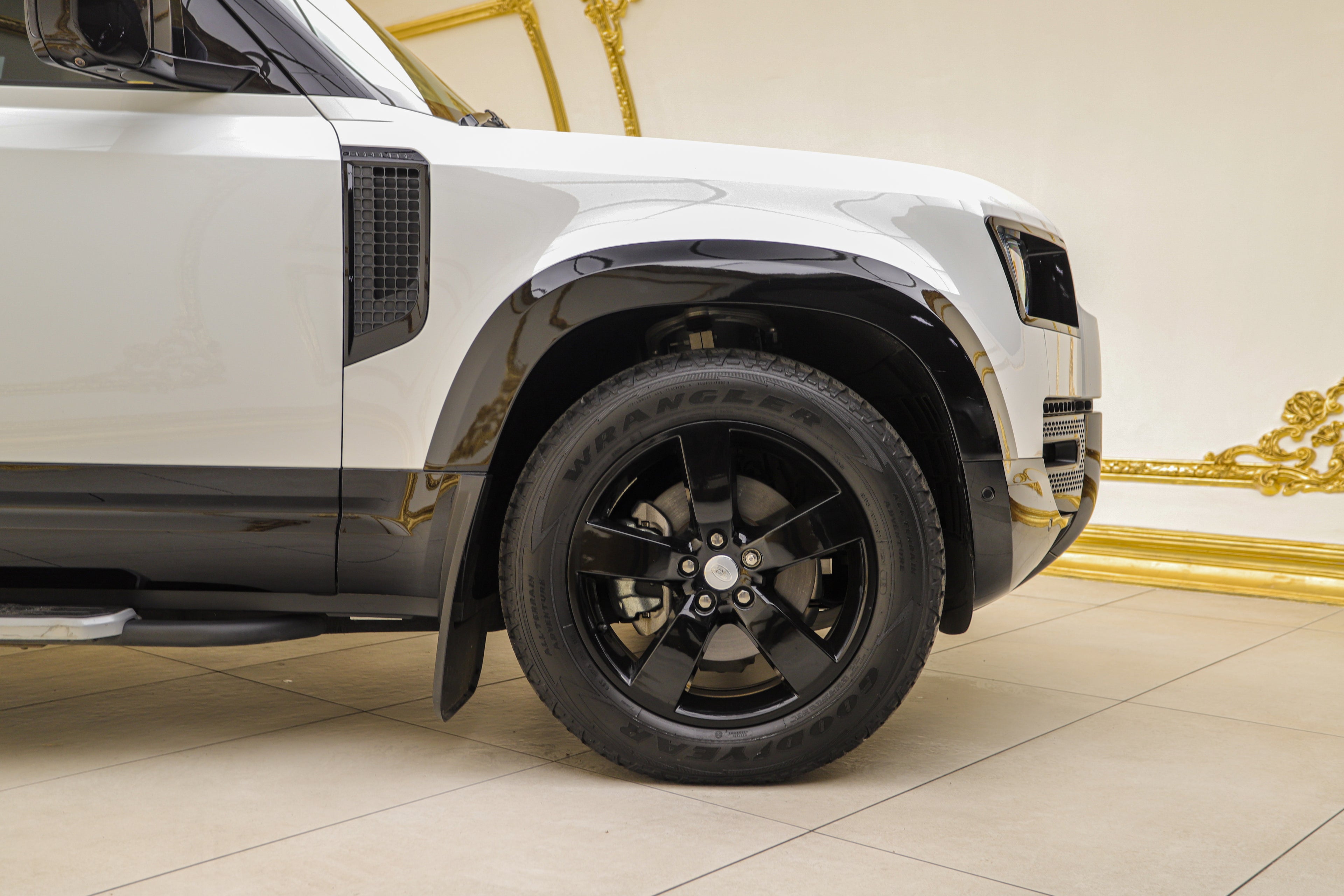 2022 Land Rover Defender 110 D240 HSE X-Dynamic