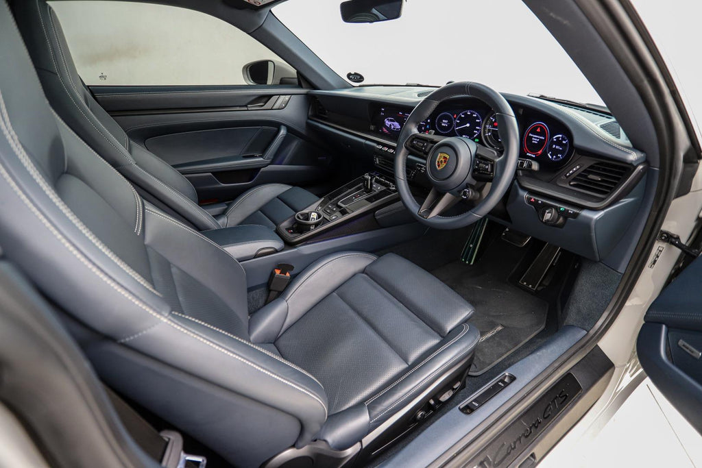 2023 Porsche 911 Carrera GTS (992)