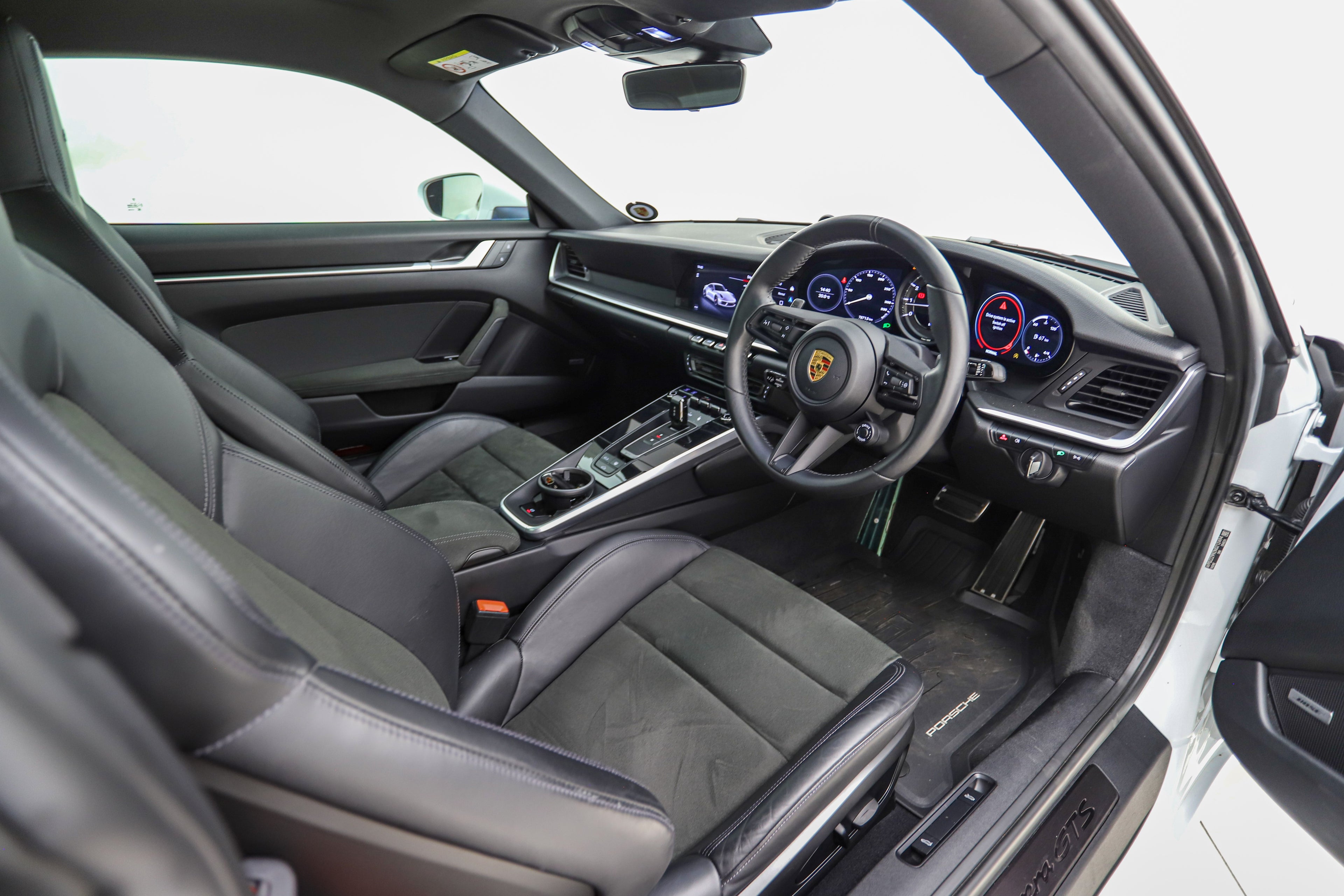 2022 Porsche 911 Carrera GTS (992)