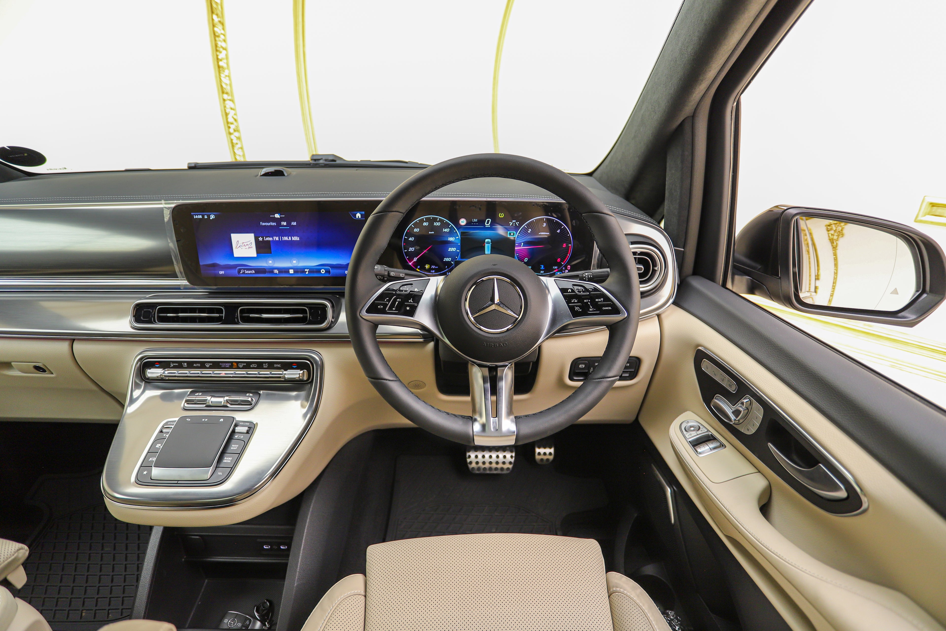 2026 Mercedes-Benz V300d Exclusive