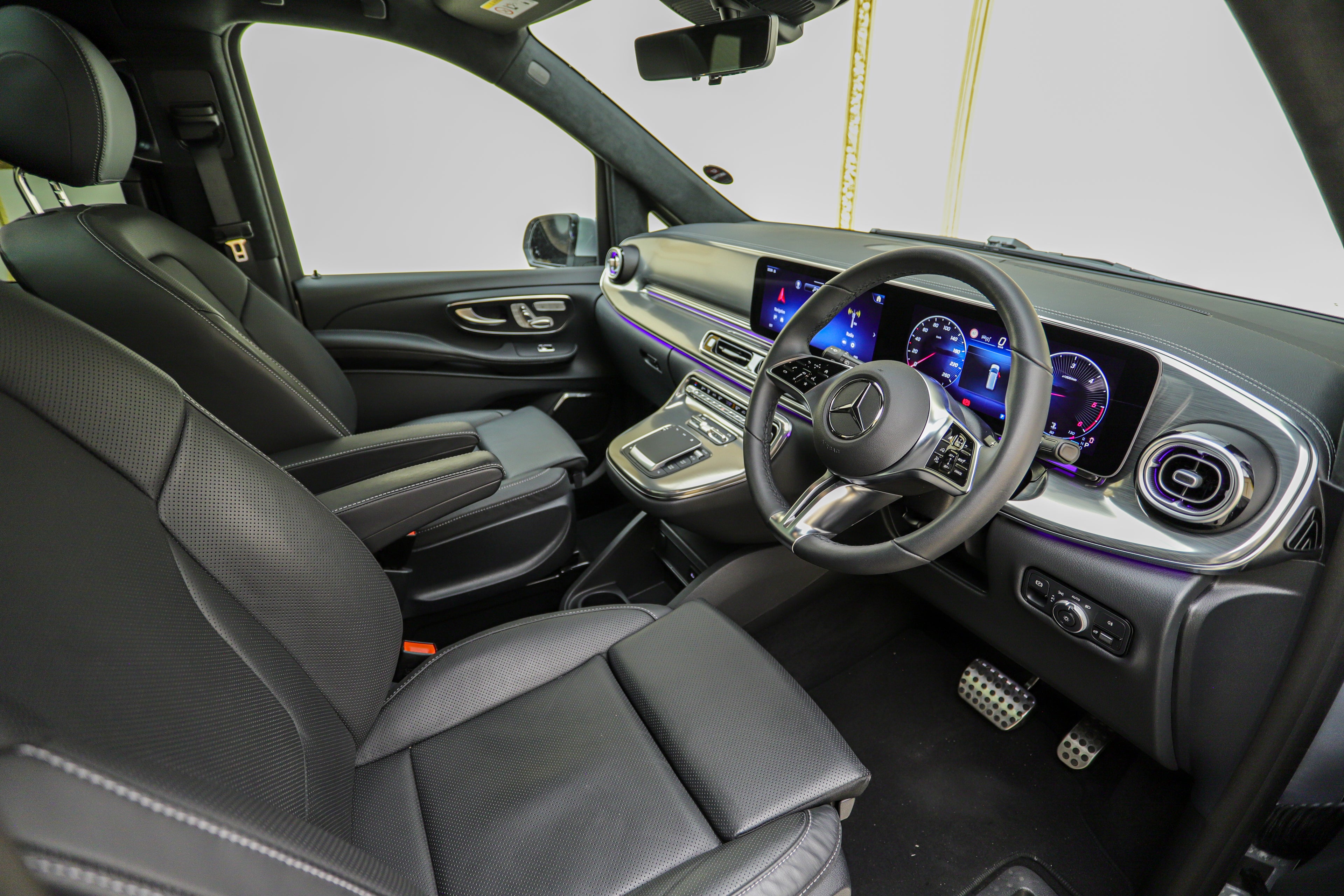 2026 Mercedes-Benz V300d Exclusive