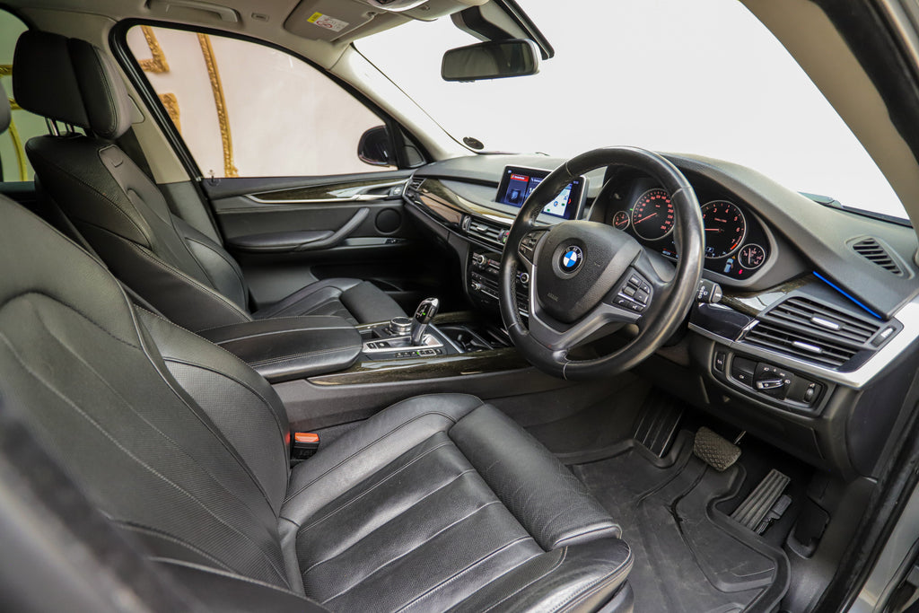 2021 BMW X5 M50i xDrive Security (F15) - VR4