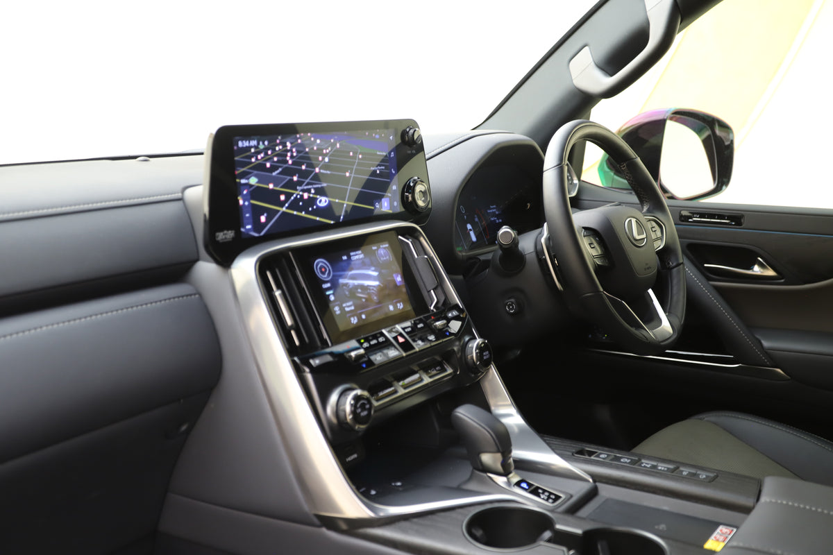 Lexus LX 700h Overtrail