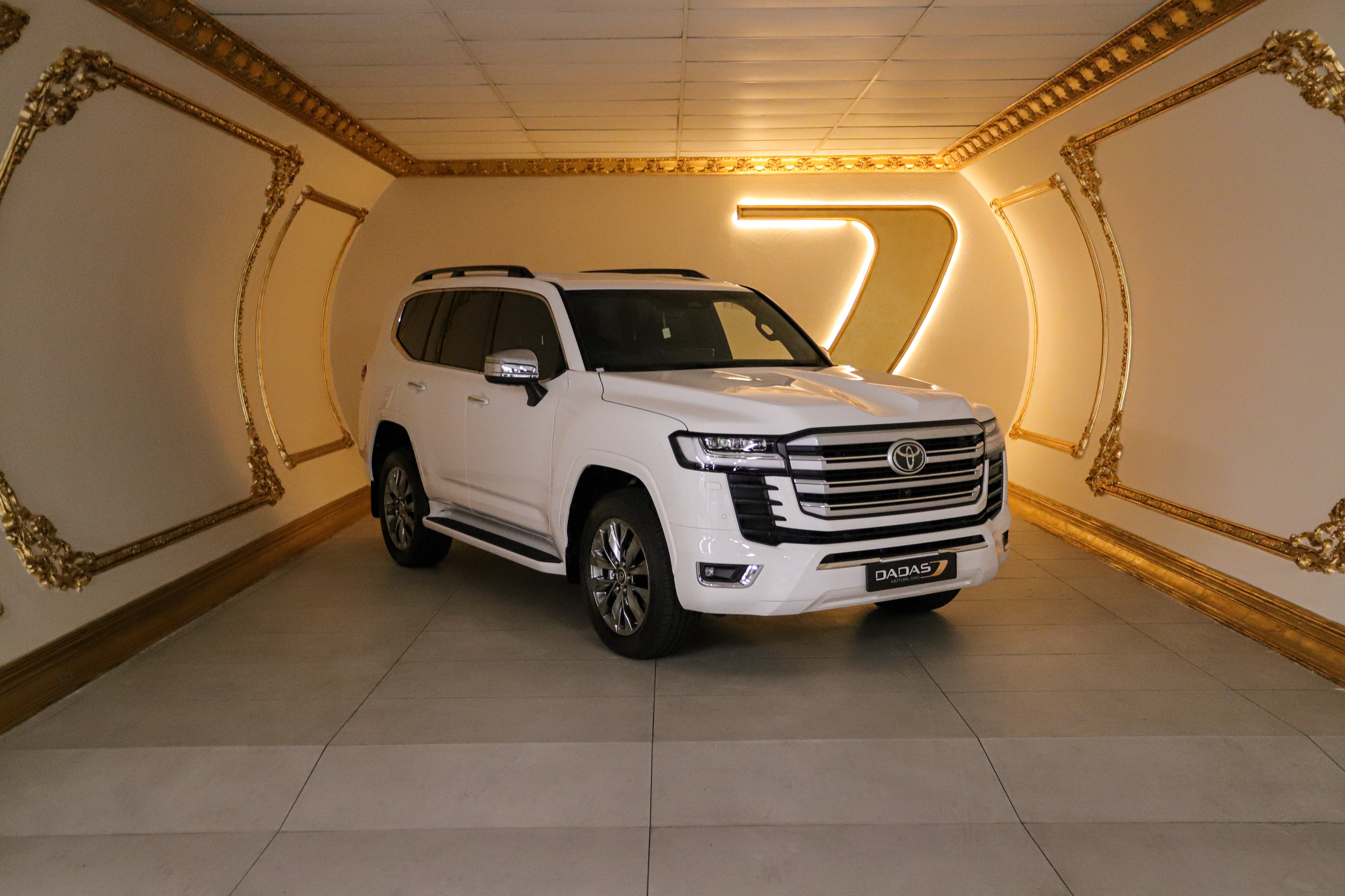 2026 Land Cruiser LC300 3.3d ZX