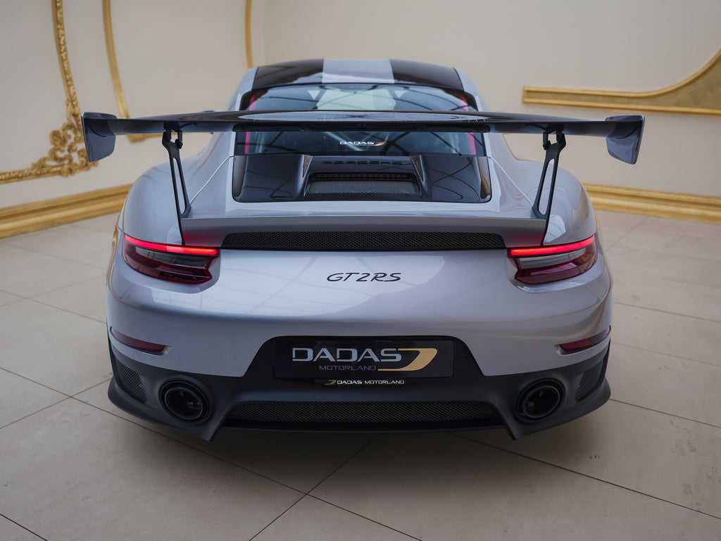 Porsche 911 GT2 RS