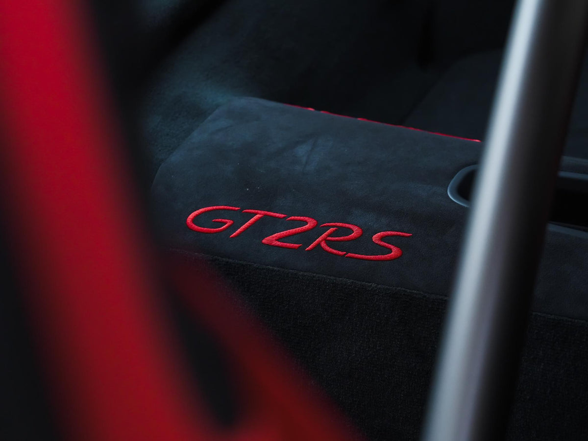Porsche 911 GT2 RS