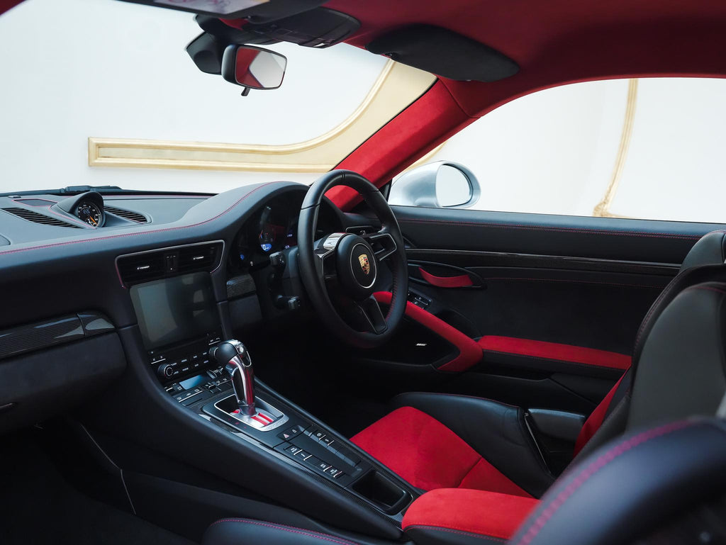 Porsche 911 GT2 RS