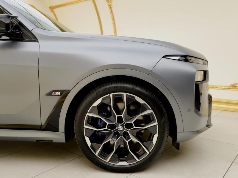 BMW X7 M60I