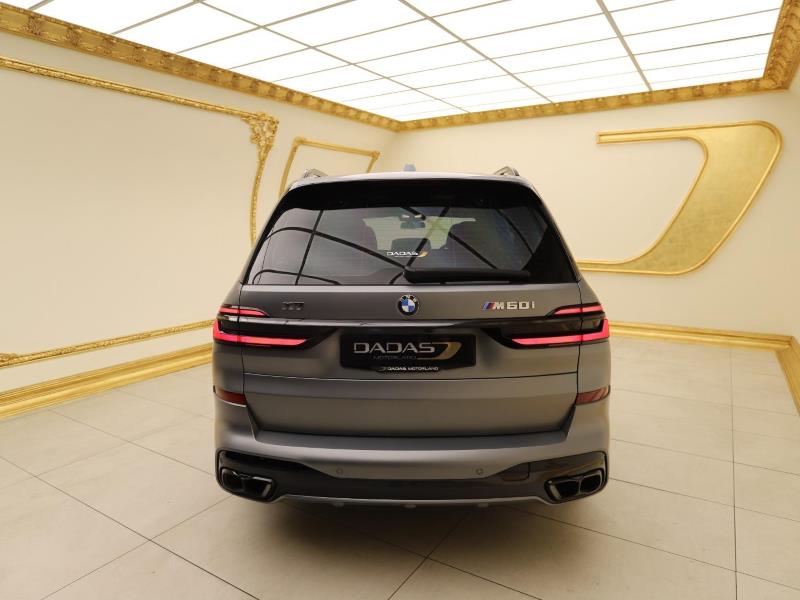BMW X7 M60I