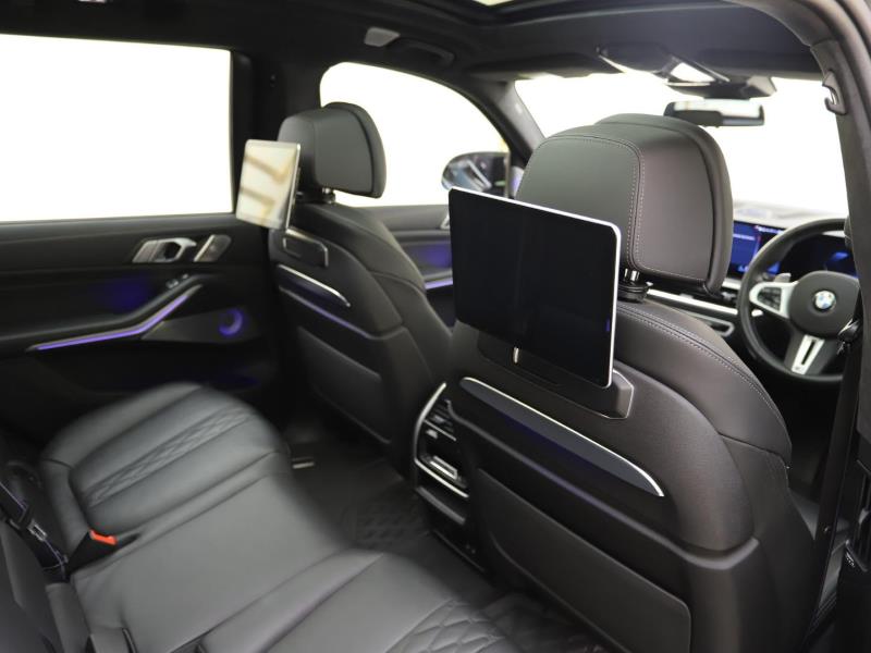 BMW X7 M60I