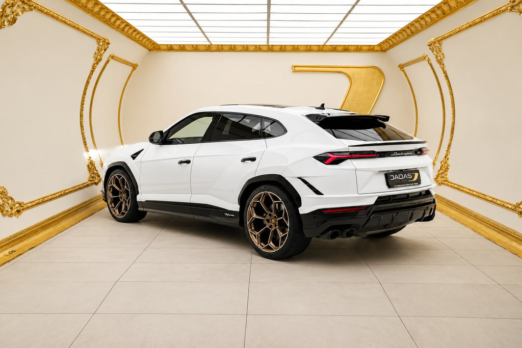 2025 Lamborghini Urus Performante