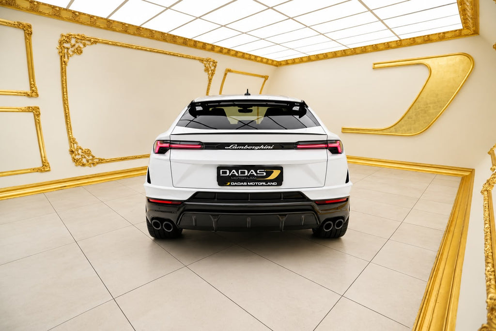 2025 Lamborghini Urus Performante
