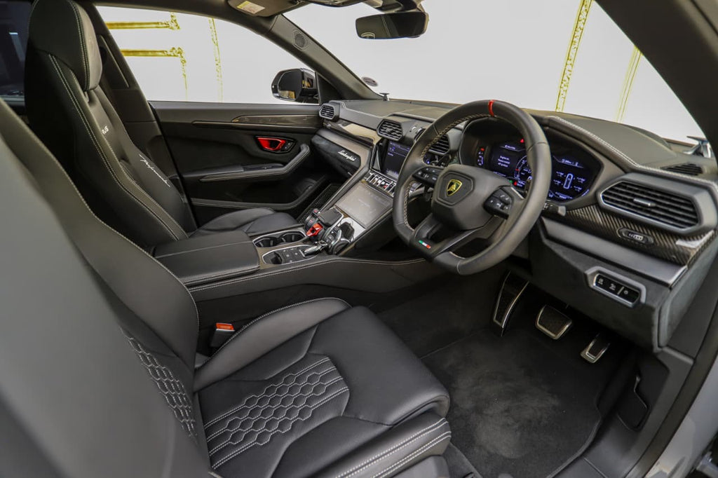2025 Lamborghini Urus Performante