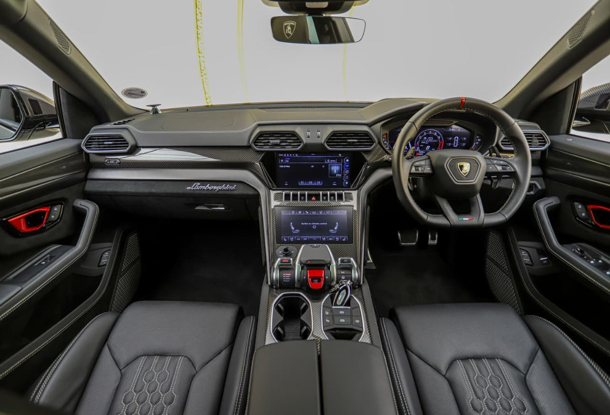 2025 Lamborghini Urus Performante